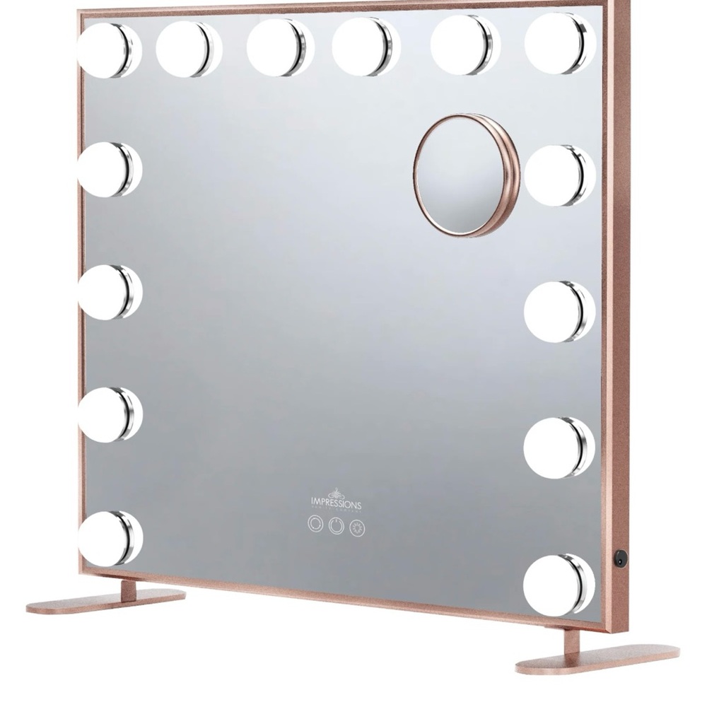 Hollywood tri-tone Impressions Vanity Mirror - Picture 5 of 5